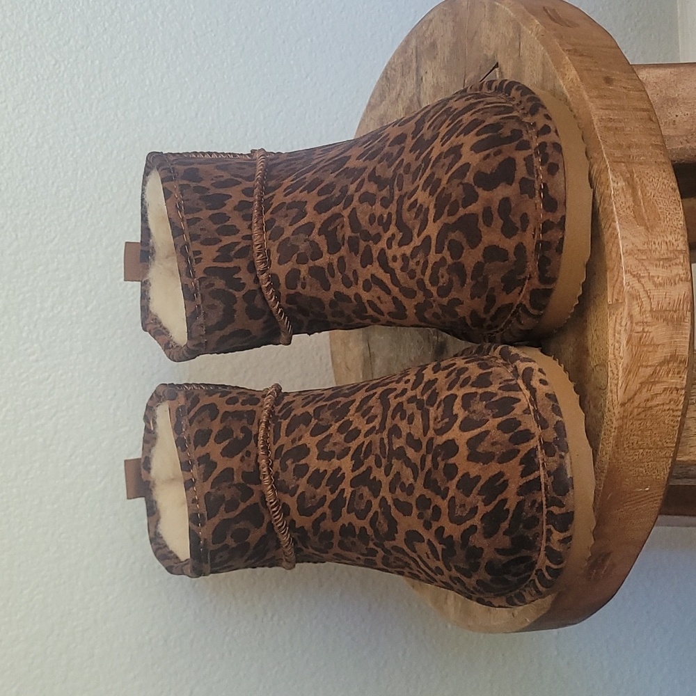 Alpine Design "Emma" Boots